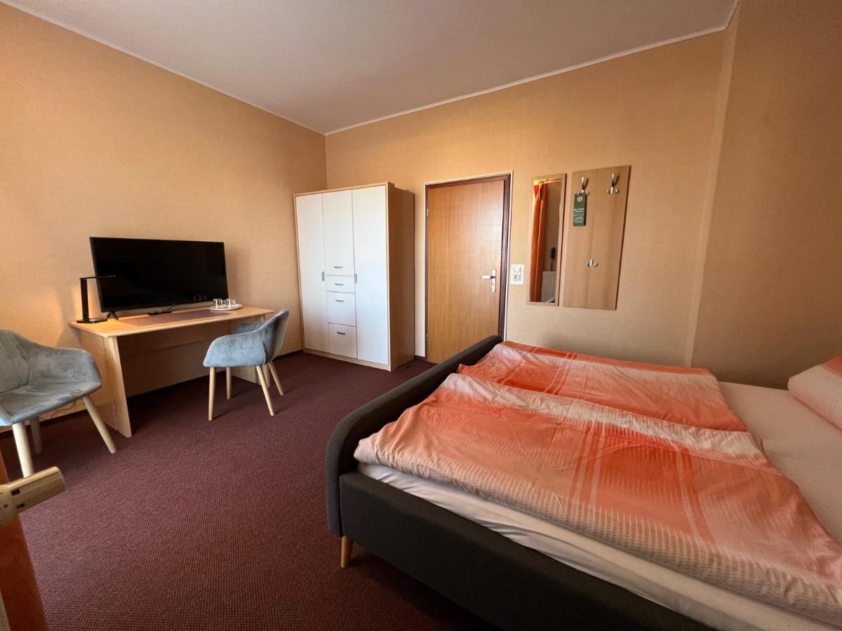Hotelpension Am Thermalbad Bad Nenndorf Eksteriør bilde