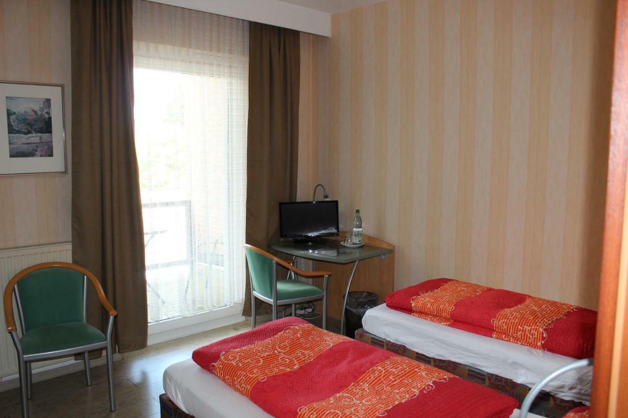 Hotelpension Am Thermalbad Bad Nenndorf Eksteriør bilde